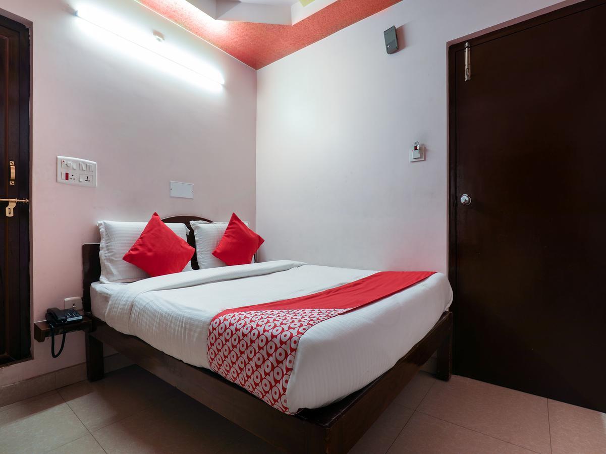 Oyo 10711 Hotel Nsnr Residency Visakhapatnam Exterior photo