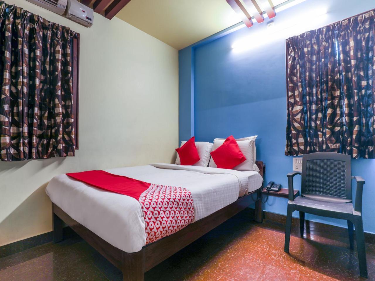 Oyo 10711 Hotel Nsnr Residency Visakhapatnam Exterior photo