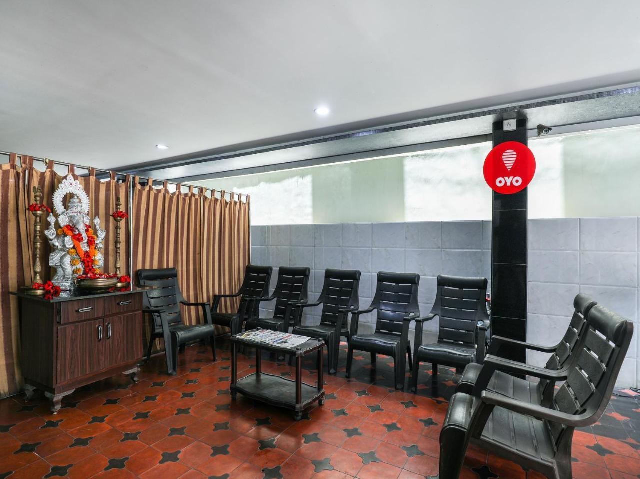 Oyo 10711 Hotel Nsnr Residency Visakhapatnam Exterior photo